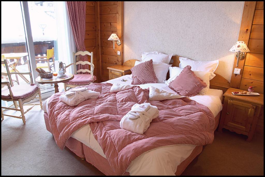 Chalet-Hotel La Marmotte, La Tapiaz & Spa, The Originals Relais Les Gets Ruang foto